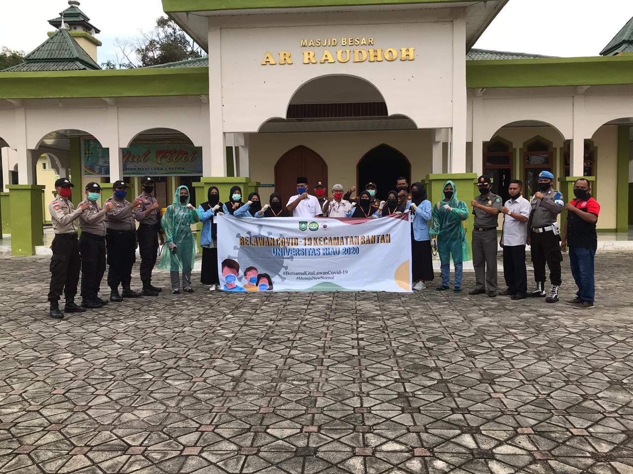 Relawan Universitas Riau yang Tergabung dalam Satgas Covid-19 Kecamatan Bantan Siap Menuju New Normal 2020