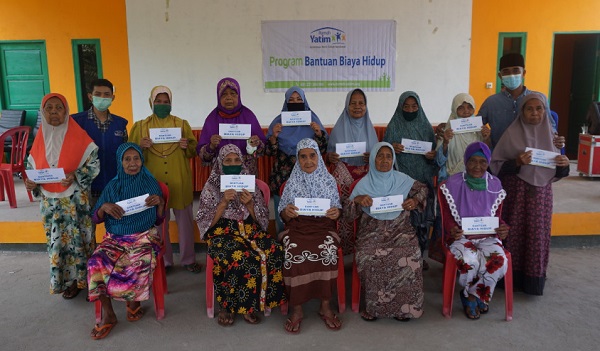Bantuan Pendidikan dan Kemanusiaan Rumah Yatim untuk Warga Desa Pambang Pesisir Riau